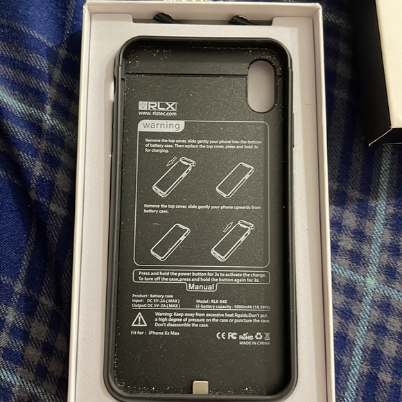 iPhone Xs Max 5000mAh Smart Charging Case Portable Rechargeable Battery Pack - Picture 3 of 4